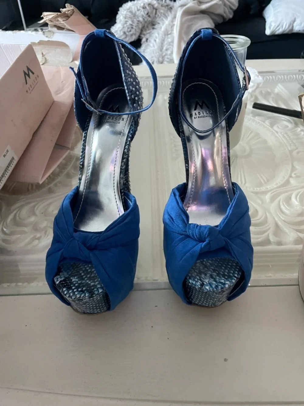 Madison by ShoeDazzle Studded Snakeskin Blue Platform Heels